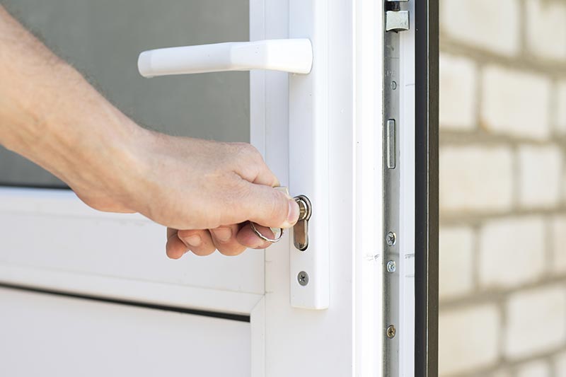 Installer un ensemble de porte : tous les conseils